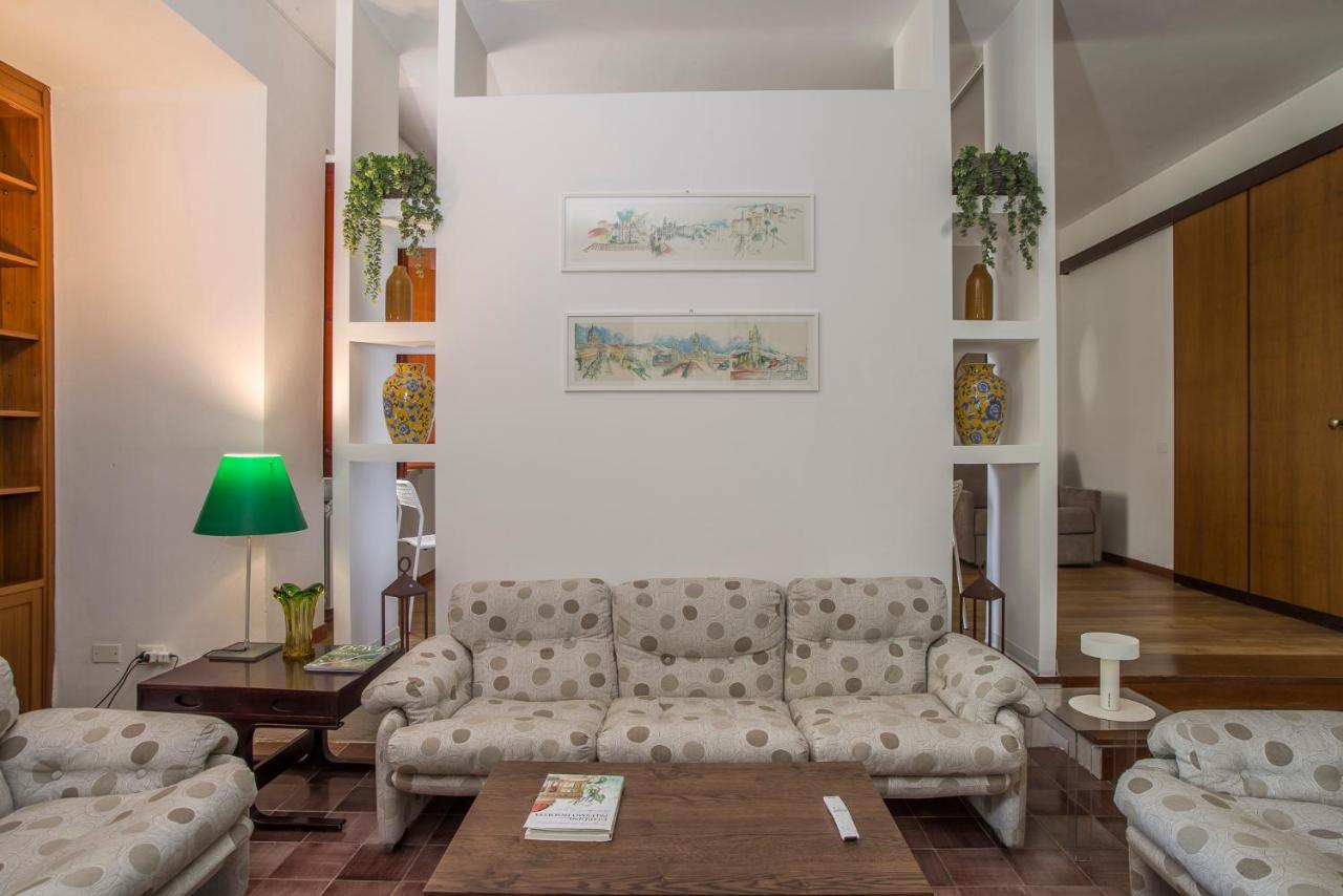 Villa Costanza *